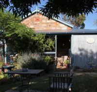 Kookaburra Cottage - Brisbane Tourism