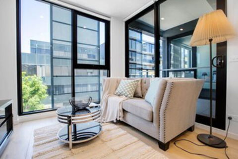 Stunning Bright Apartment At Hawthron/Glenferrie Station - Tourism Brisbane 0