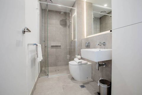 Stunning Bright Apartment At Hawthron/Glenferrie Station - Tourism Brisbane 6