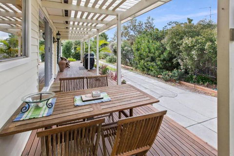 Sama Sama Walking Distance To Town & Water - Tourism Brisbane 6