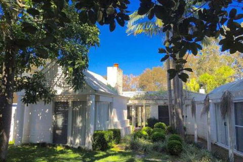 Wisteria Cottage On The Lagoon / Beach - Tourism Brisbane 0