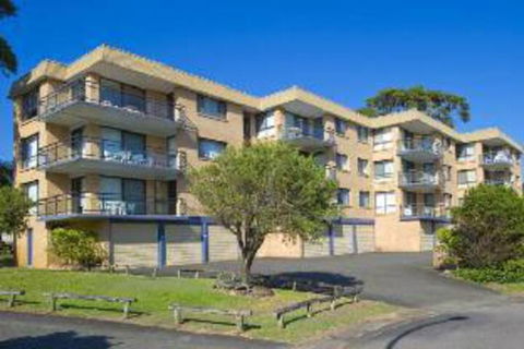 2 Bedroom Apartment Commodore Unit 3 6 Intrepid Close - Brisbane Tourism 3