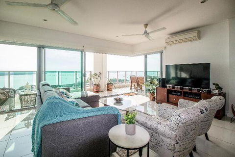 ZEN By THE WATER Darwins Premier Family Retreat - Tourism Brisbane 6