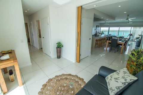 ZEN By THE WATER Darwins Premier Family Retreat - Tourism Brisbane 4