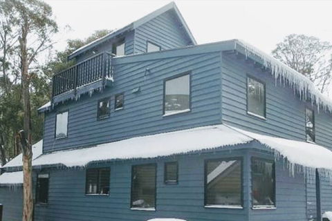 SNOWED INN Apartment - Tourism Brisbane 1
