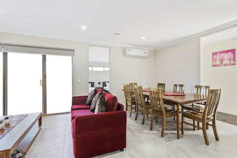Point Cook Villas - Tourism Brisbane 5