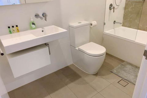 Surferparadise Gem+parkingflexible Refund - Tourism Brisbane 3