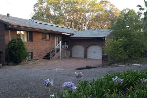 Gowrie Agapanthous - Tourism Brisbane 7