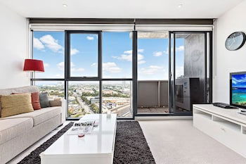 JOYCE, 1BDR Southbank Apartment - Brisbane Tourism 6