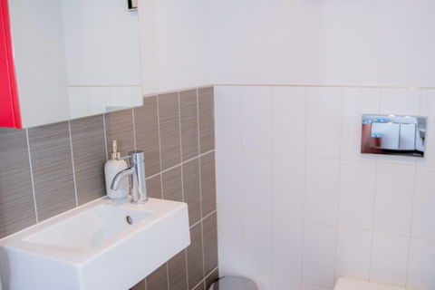 Southbank 2 Bedrooms Apt Next To Crown - Tourism Brisbane 6