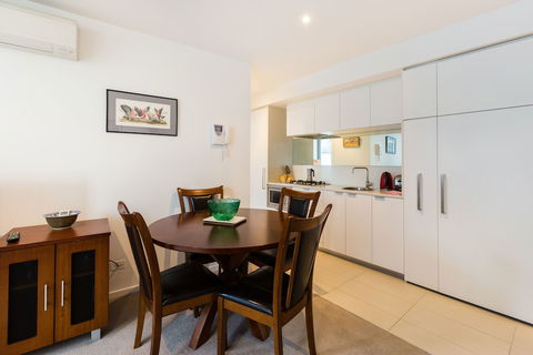TIARA, 1BDR Southbank Apartment - Brisbane 4u 0