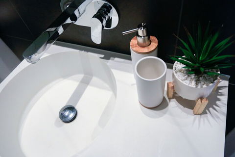 Stunning Newly Furnished 2 Bedrooms Apartment - Tourism Brisbane 6