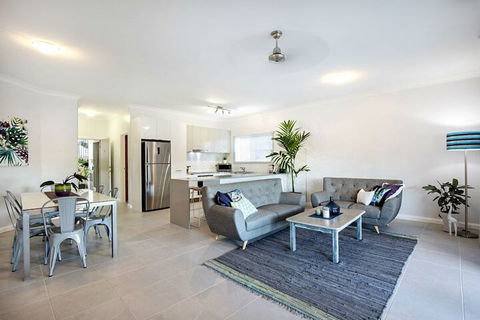 Sea Eagle On Airlie Airlie Beach - Tourism Brisbane 4