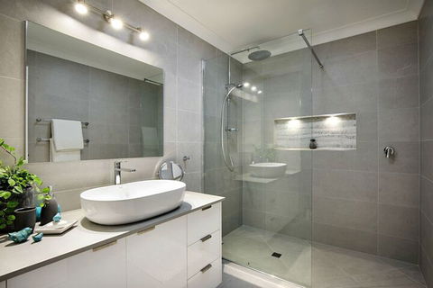 Sea Eagle On Airlie Airlie Beach - Tourism Brisbane 2