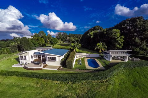 A PERFECT STAY - Byron's Brae - Tourism Brisbane 3