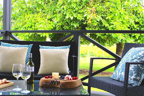 Upper Reach Spa Cottage - Tourism Brisbane 4