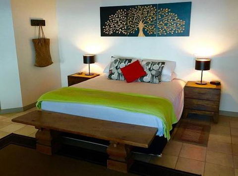 Tali Oak Beach House - Tourism Brisbane 6