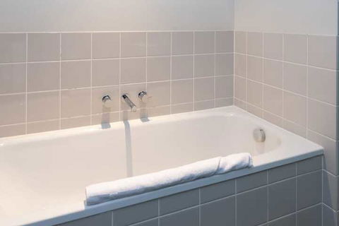 Luxury East Melbourne Apartment - Tourism Brisbane 2