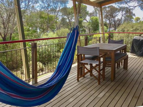 Samphire Beach House - Brisbane Tourism 6