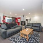 Stratton Summit 4 Modern Sophisticated Style With Lake & Mountain Views - Tourism Brisbane 0