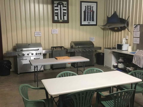 Coonawarra Cabins Unit C - Tourism Brisbane 6
