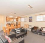 Lakeside 3 / 37 Cobbon Crescent - Brisbane Tourism