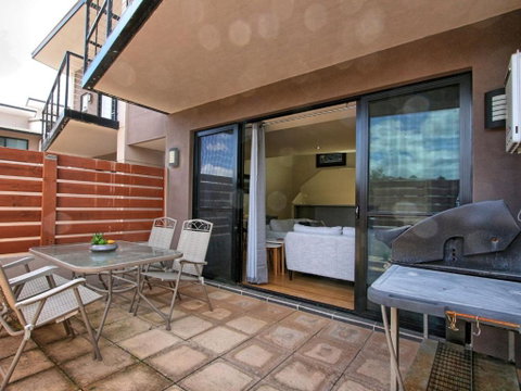 Khione 5 / 23 25 Kirwan Close - Brisbane Tourism 6
