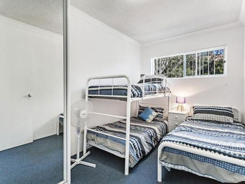 Bella Vista Unit 20 / 19 Shoal Bay Road - Tourism Brisbane 1