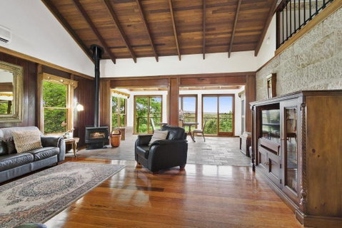 CHRISTOPHERS COTTAGE - Tourism Brisbane 3