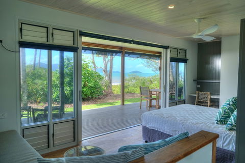The Bungalows - Brisbane 4u 4