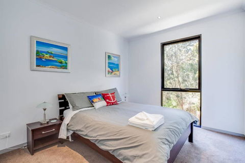 Beautiful Beachfront Apartment At Capel Sound - Tourism Brisbane 1