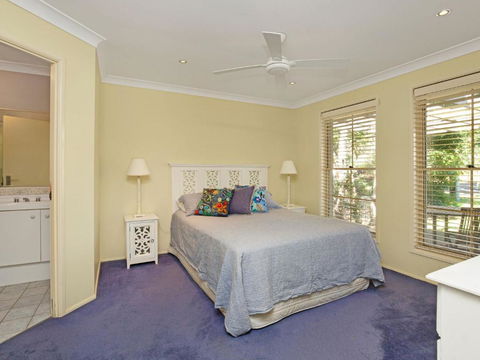 Pet Friendly Beach Home - Tourism Brisbane 5