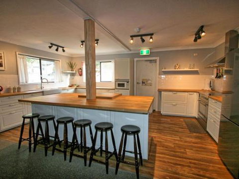 Blizzard Bunny Lodge - Brisbane Tourism 1