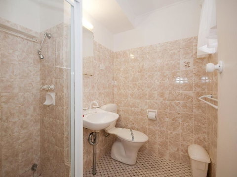 Beachside Shoal Bay Unit 6 - Tourism Brisbane 1