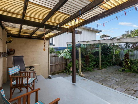 OCEAN SOUNDS Anglesea - Brisbane Tourism 6