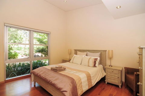 Bottlebrush Lodge Great Views & A Pool! - Tourism Brisbane 2