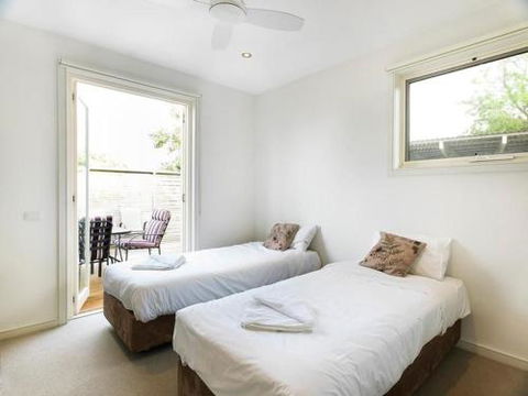 ONE LEVEL At BROADBEACH RESORT - Brisbane 4u 6