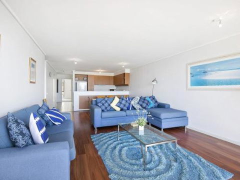 APARTMENT 11 PACIFIC APARTMENTS - Tourism Brisbane 6