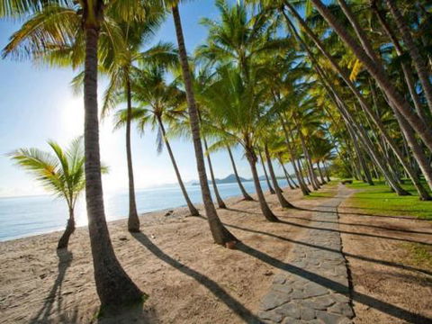 BEACH RETREAT At PALM COVE - Brisbane 4u 2