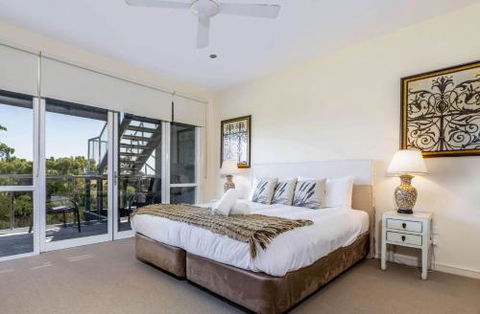 COASTAL SOUL VILLA At BROADBEACH - Brisbane 4u 6