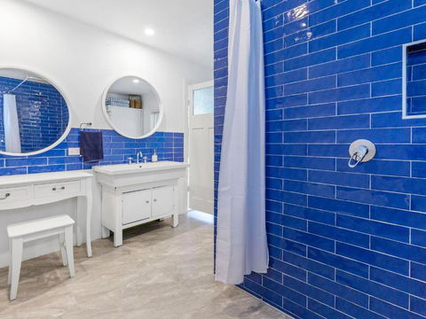 SANTORINI BEACH HOUSE SAFETY BEACH - Tourism Brisbane 5