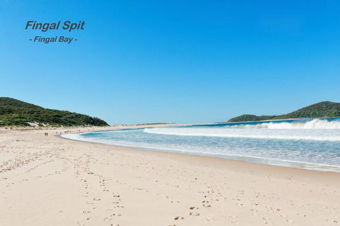 Sounds Of Sunshine 1 Upstairs Half Of House - Tourism Brisbane 5