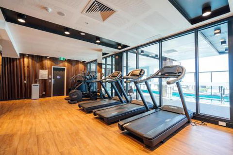 A Cut Above The West Pool Rooftop Bar Gym Wifi - Brisbane 4u 2