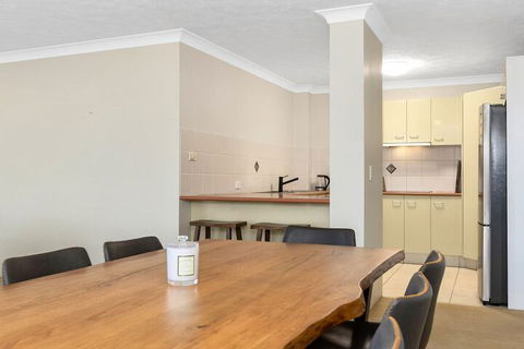 Beachfront On Marine - Tourism Brisbane 5