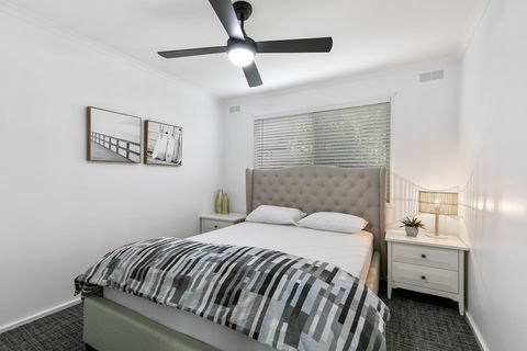 Beauty AND THE Peace - Inlet Side - Tourism Brisbane 3