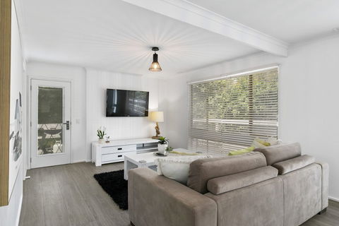 Beauty AND THE Peace - Inlet Side - Tourism Brisbane 4