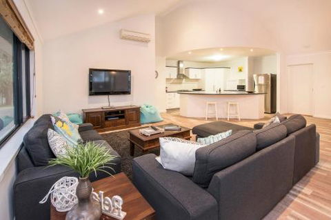 Snoozeaway - Tourism Brisbane 2