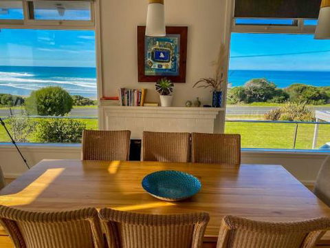 MAVI BEACH HOUSE Beachfront Wifi Views - Tourism Brisbane 3
