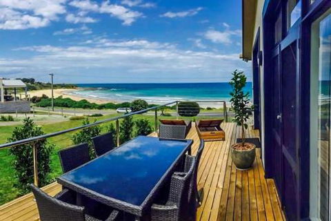 MAVI BEACH HOUSE Beachfront Wifi Views - Tourism Brisbane 1