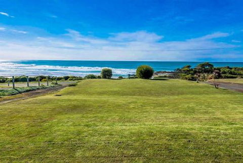 MAVI BEACH HOUSE Beachfront Wifi Views - Tourism Brisbane 4